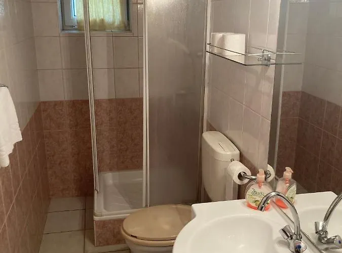 Lägenhet Eden Apartman *
